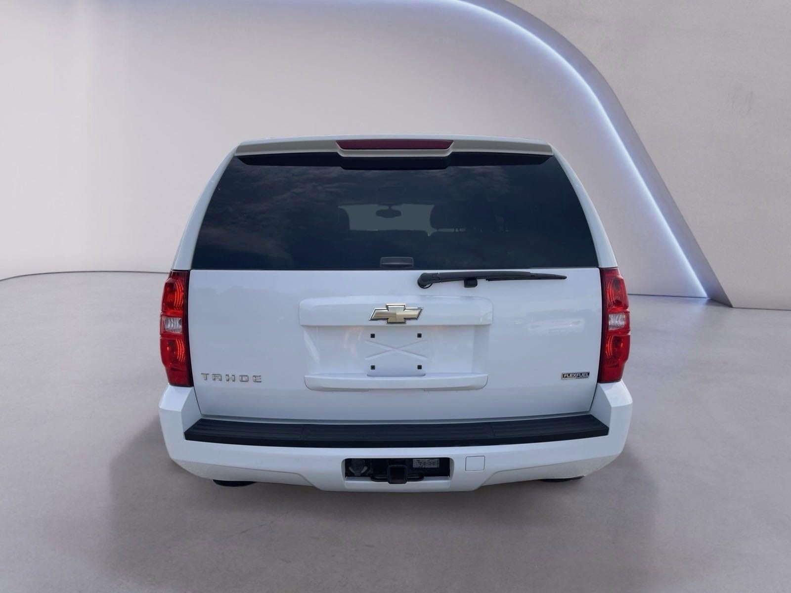 2007 Chevrolet Tahoe — interior view