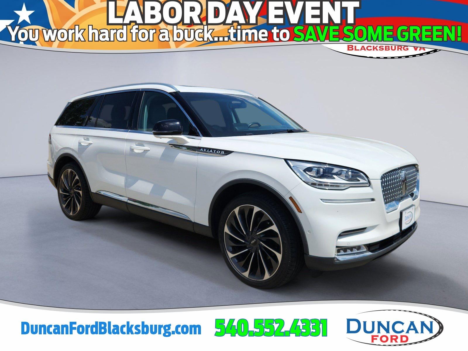 2020 Lincoln Aviator Reserve in Pristine White Metallic Tri-Coat — front three-quarter view