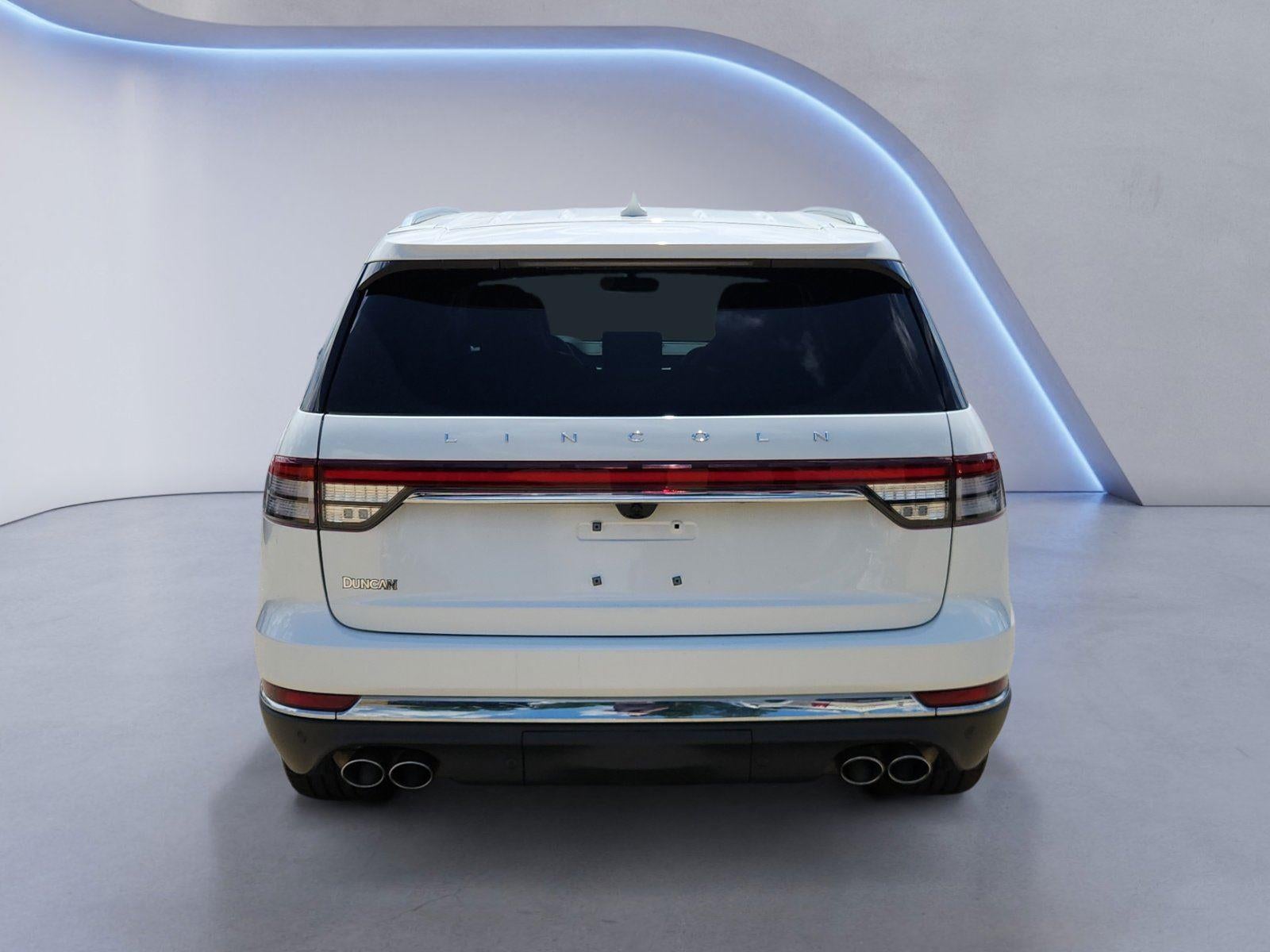 2020 Lincoln Aviator — interior view