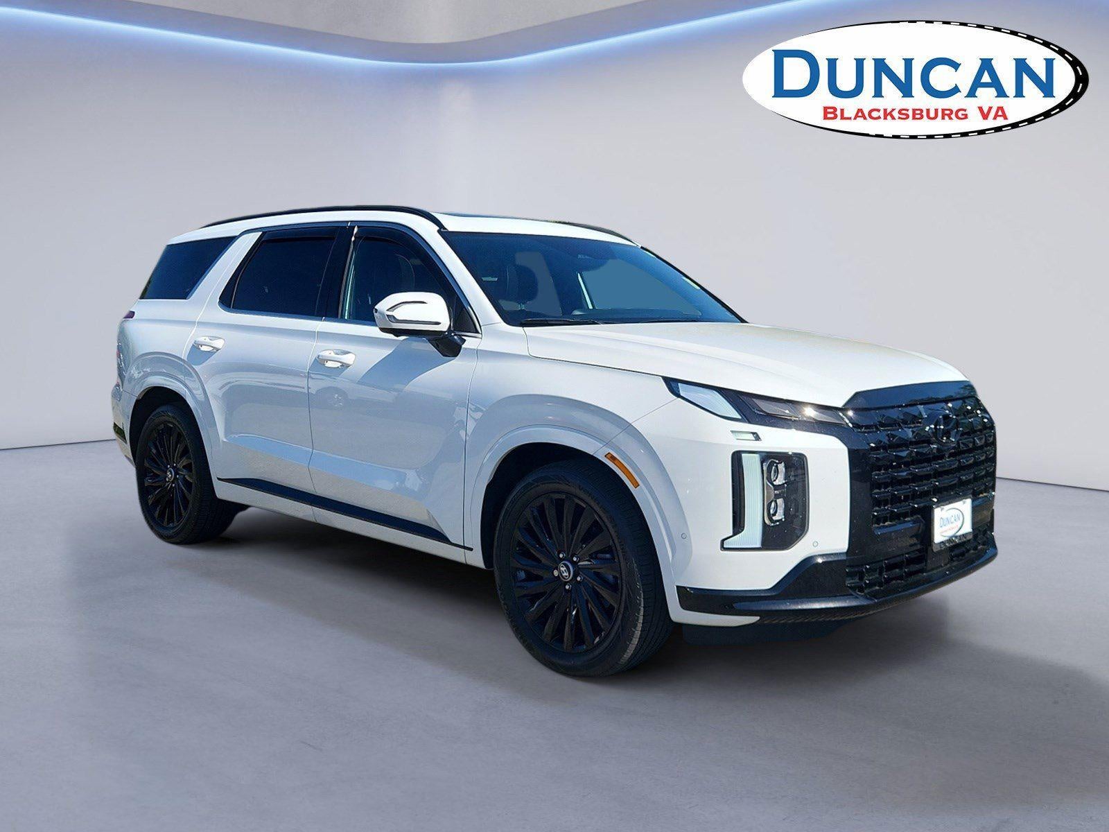 2025 Hyundai Palisade Calligraphy Night Edition in Hyper White — front three-quarter view